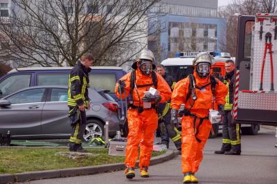 Stuttgart-Bad-Canstatt: Gefahrstoff sorgt fuer Grosseinsatz am Klinikum Bad Canstatt